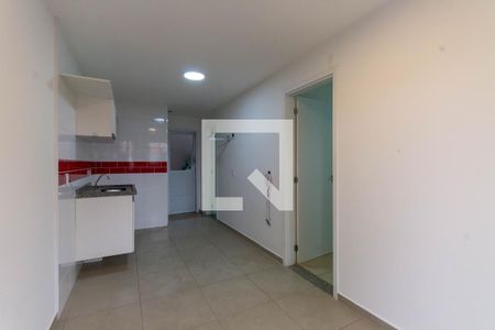 Sala/Cozinha de apartamento à venda com 2 quartos, 40m² em Guaiauna, São Paulo