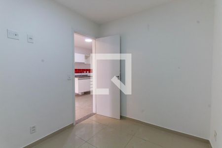 Quarto 1 de apartamento para alugar com 2 quartos, 40m² em Guaiauna, São Paulo