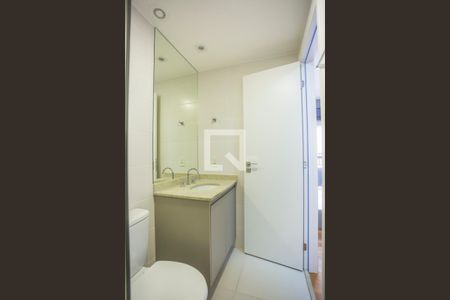 Banheiro de kitnet/studio para alugar com 1 quarto, 25m² em Vila Clementino, São Paulo