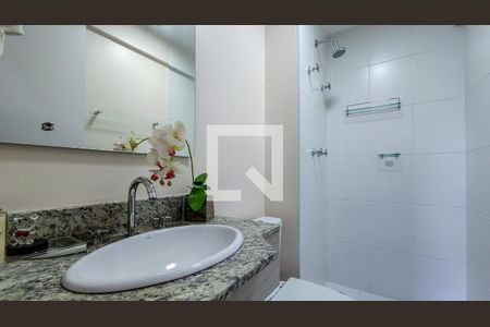 Apartamento à venda com 68m², 2 quartos e 1 vaga Apartamento à venda com 68m², 2 quartos e 1 vagaBanheiro
