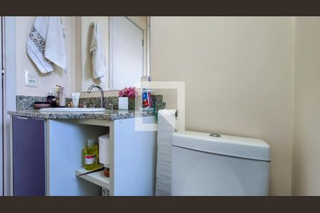 Apartamento à venda com 68m², 2 quartos e 1 vaga Apartamento à venda com 68m², 2 quartos e 1 vagaBanheiro da Suíte