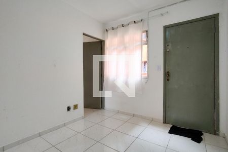 Sala de apartamento para alugar com 2 quartos, 47m² em Quietude, Praia Grande