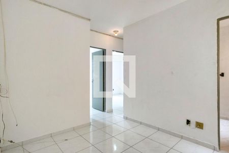 Sala de apartamento para alugar com 2 quartos, 47m² em Quietude, Praia Grande