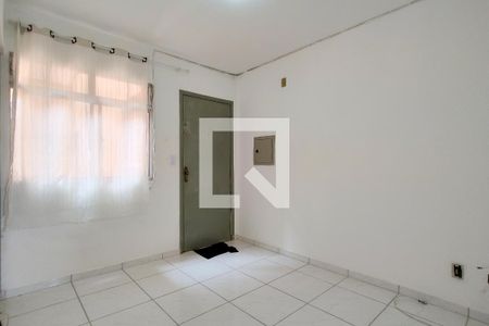 Sala de apartamento para alugar com 2 quartos, 47m² em Quietude, Praia Grande