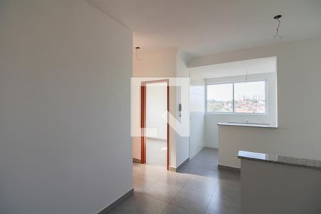 Sala de apartamento à venda com 2 quartos, 50m² em Letícia, Belo Horizonte