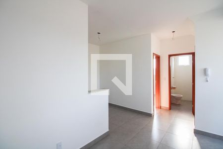 Sala de apartamento à venda com 2 quartos, 50m² em Letícia, Belo Horizonte