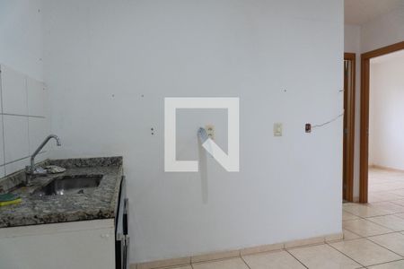 Cozinha de apartamento para alugar com 2 quartos, 44m² em Chacaras Reunidas Santa Terezinha, Contagem