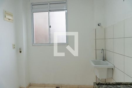 Cozinha de apartamento para alugar com 2 quartos, 44m² em Chacaras Reunidas Santa Terezinha, Contagem