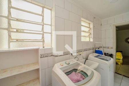 Apartamento à venda com 225m², 2 quartos e sem vaga Apartamento à venda com 225m², 2 quartos e sem vagaÁrea de Serviço