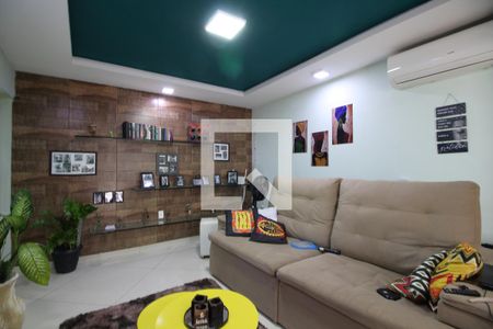 Sala  de casa para alugar com 2 quartos, 120m² em Pechincha, Rio de Janeiro