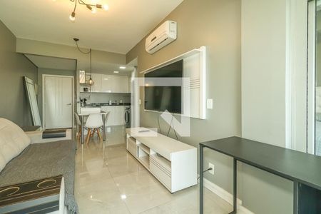 Sala de apartamento para alugar com 1 quarto, 48m² em Petrópolis, Porto Alegre