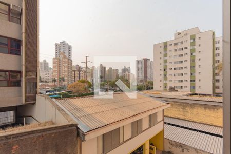 Vista da Suíte de apartamento à venda com 1 quarto, 61m² em Vila Itapura, Campinas