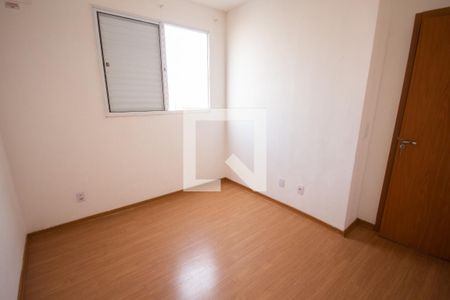 Quarto 2 de apartamento para alugar com 2 quartos, 49m² em Jardim Ouro Branco, Ribeirão Preto