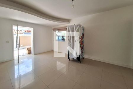 Sala 1 de casa à venda com 6 quartos, 421m² em Serra Grande, Niterói