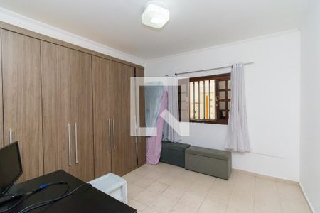 Quarto 1 de casa para alugar com 2 quartos, 90m² em Parque São Lucas, São Paulo