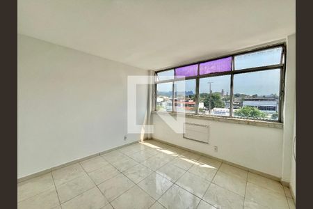 Quarto de kitnet/studio para alugar com 1 quarto, 40m² em Curicica, Rio de Janeiro