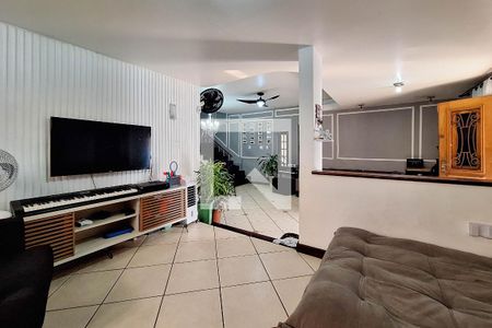 Sala 2 de casa à venda com 5 quartos, 282m² em Piratininga, Niterói