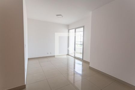 Sala de apartamento à venda com 2 quartos, 69m² em Serra, Belo Horizonte