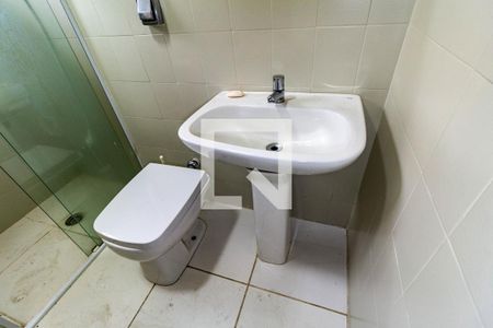 Casa à venda com 120m², 3 quartos e 2 vagas Casa à venda com 120m², 3 quartos e 2 vagasBanheiro