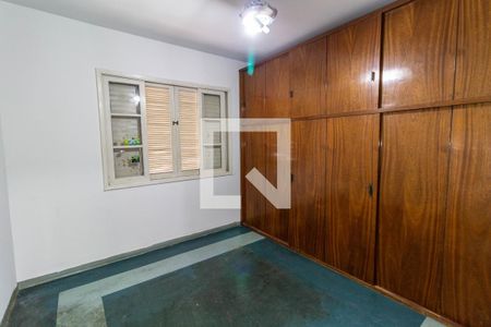 Casa à venda com 120m², 3 quartos e 2 vagas Casa à venda com 120m², 3 quartos e 2 vagasQuarto 3