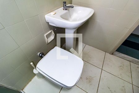 Casa à venda com 120m², 3 quartos e 2 vagas Casa à venda com 120m², 3 quartos e 2 vagasBanheiro