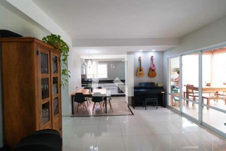 Salas de casa de condomínio à venda com 3 quartos, 203m² em Barão Geraldo, Campinas