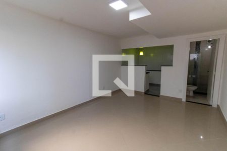 Sala/Quarto de casa para alugar com 1 quarto, 47m² em Itaipu, Niterói