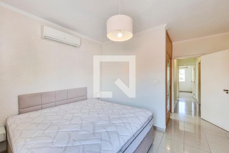 Suíte de casa de condomínio para alugar com 3 quartos, 160m² em Jardim Santa Maria, Jacareí