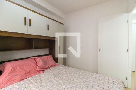 Quarto 1 de apartamento para alugar com 2 quartos, 42m² em Conjunto Residencial José Bonifácio, São Paulo