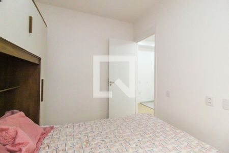 Quarto 1 de apartamento para alugar com 2 quartos, 42m² em Conjunto Residencial José Bonifácio, São Paulo