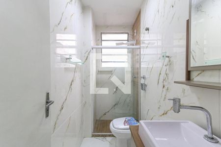 Banheiro de apartamento para alugar com 1 quarto, 72m² em Todos Os Santos, Rio de Janeiro