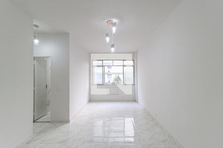 Sala de apartamento para alugar com 1 quarto, 72m² em Todos Os Santos, Rio de Janeiro