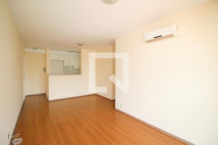 Sala de apartamento para alugar com 2 quartos, 78m² em Vila Clementino, São Paulo