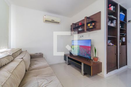 Sala de apartamento à venda com 1 quarto, 42m² em Azenha, Porto Alegre