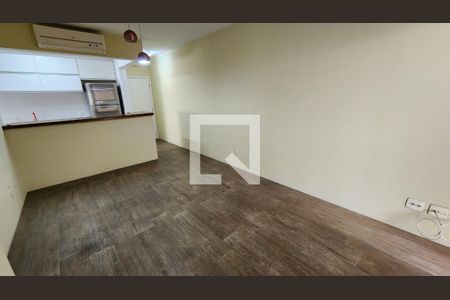 Detalhe Sala de apartamento para alugar com 3 quartos, 77m² em Ponta da Praia, Santos