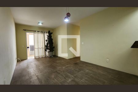 Sala de apartamento para alugar com 3 quartos, 77m² em Ponta da Praia, Santos