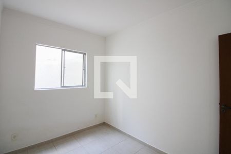 Quarto 1 de apartamento para alugar com 2 quartos, 45m² em Jaqueline, Belo Horizonte