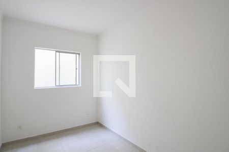 Quarto 2 de apartamento para alugar com 2 quartos, 45m² em Jaqueline, Belo Horizonte