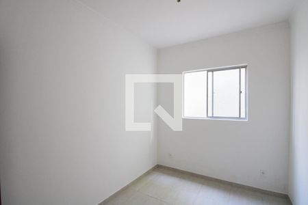 Quarto 2 de apartamento para alugar com 2 quartos, 45m² em Jaqueline, Belo Horizonte