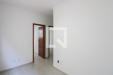 Sala de apartamento para alugar com 2 quartos, 45m² em Jaqueline, Belo Horizonte