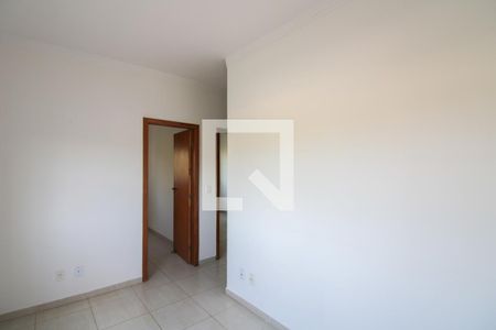 Sala de apartamento para alugar com 2 quartos, 45m² em Jaqueline, Belo Horizonte