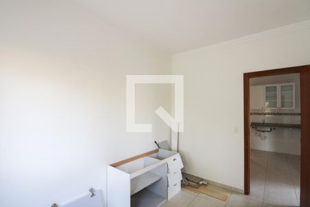 Quarto 2 de apartamento para alugar com 2 quartos, 45m² em Jaqueline, Belo Horizonte