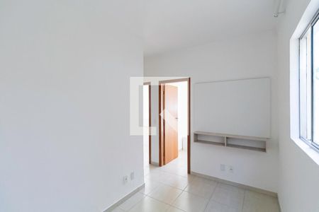 Sala  de apartamento para alugar com 2 quartos, 45m² em Jaqueline, Belo Horizonte