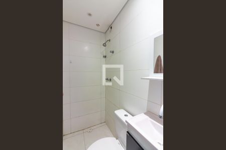 Banheiro de apartamento para alugar com 1 quarto, 24m² em Pestana, Osasco