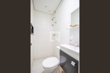 Banheiro de apartamento para alugar com 1 quarto, 30m² em Pestana, Osasco