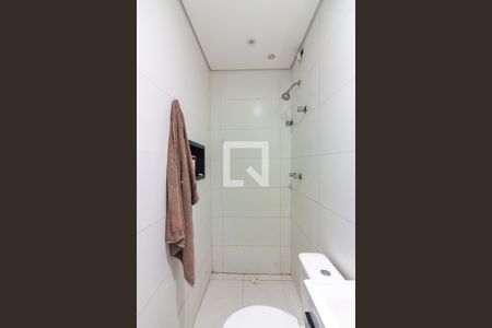 Banheiro de apartamento para alugar com 1 quarto, 30m² em Pestana, Osasco