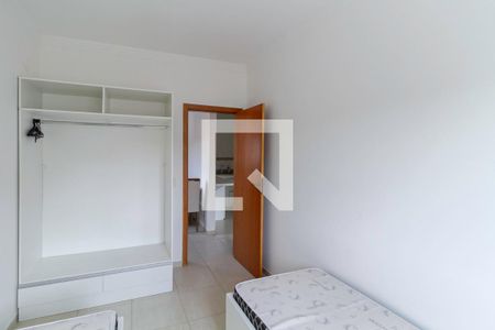 Quarto 1 de apartamento para alugar com 2 quartos, 45m² em Jaqueline, Belo Horizonte