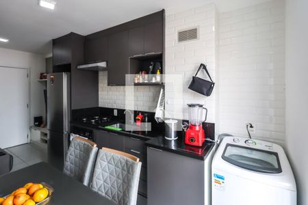 Sala e Cozinha de apartamento à venda com 2 quartos, 39m² em Sacomã, São Paulo