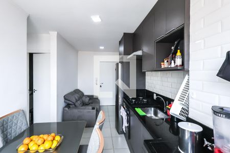 Sala e Cozinha de apartamento à venda com 2 quartos, 39m² em Sacomã, São Paulo