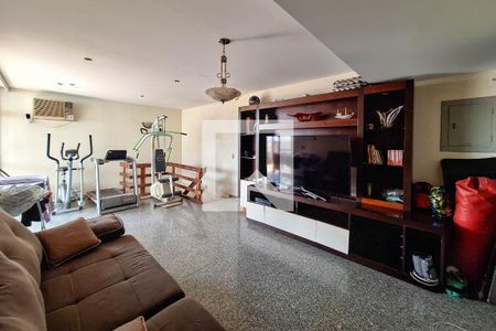 Sala 2 de apartamento à venda com 3 quartos, 227m² em Icaraí, Niterói